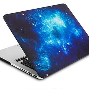 MacBook Pro computer case+ 2 Mac screen protectors